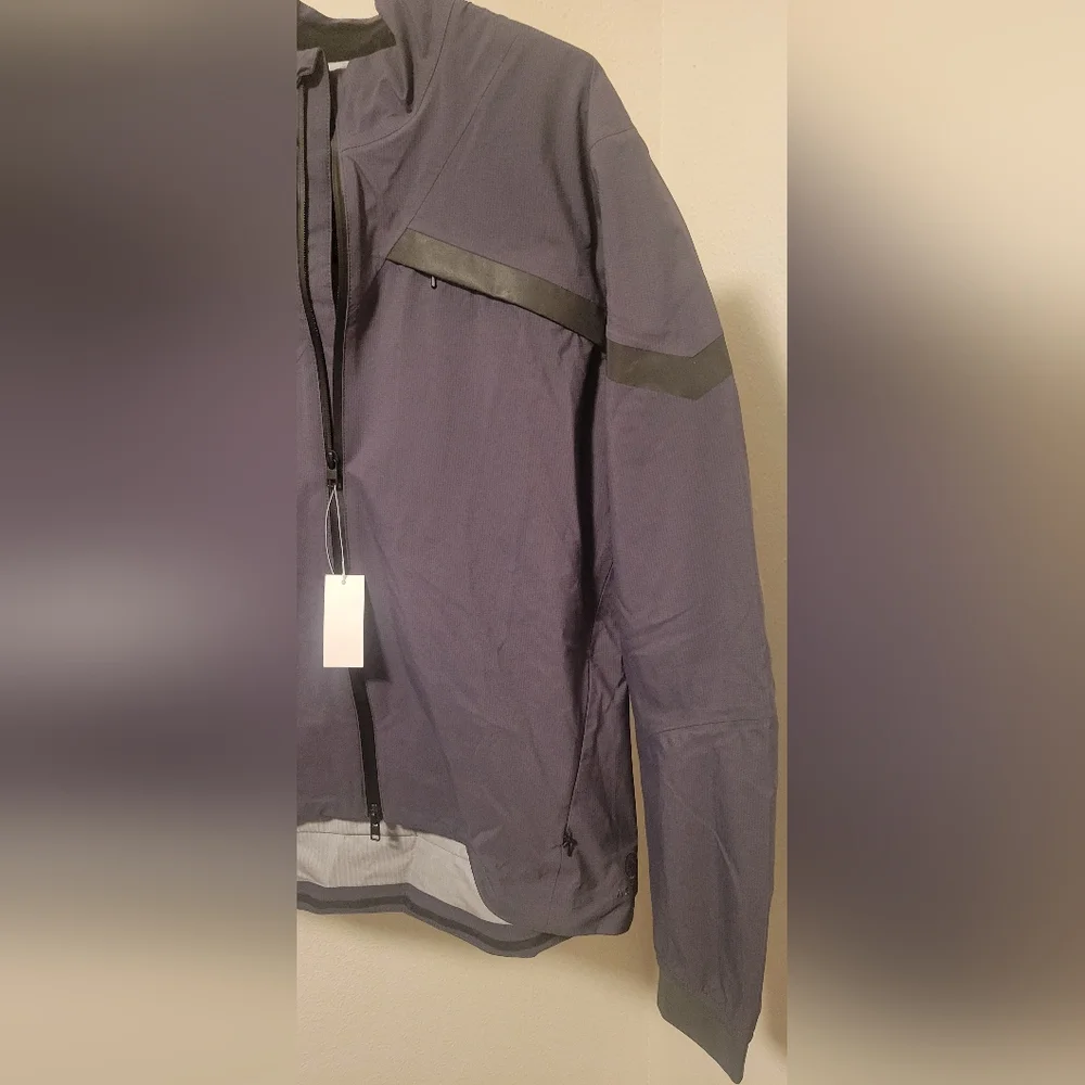 Aether Pace Biking Jacket - Picture 3 of 9